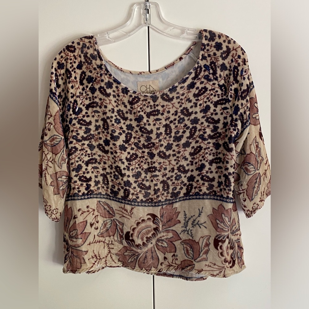 CHASER Velvet Folklore Tapestry Boho Floral Paisley Leaf 3/4 Sleeve Top